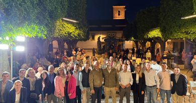 Ramón Fernández-Pacheco pide el voto para Juanma Moreno porque garantiza “más inversiones, sanidad, educación y servicios públicos para Almería y Andalucía”