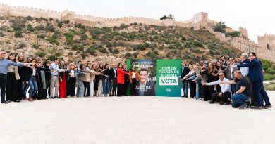 Fernández-Pacheco: “Si creéis que el cambio, la estabilidad y la confianza han beneficiado a Almería, el 17M hay que votar a Juanma Moreno”