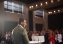 Juanma Moreno: “Los andaluces nos han otorgado una mayoría solvente, una mayoría de gobierno, y voy a seguir siendo el mismo”