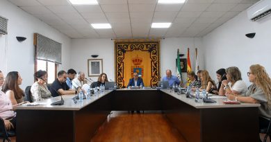 El PP de La Mojonera denuncia que los presupuestos de 2026 incumplen la estabilidad presupuestaria y se sustentan en ingresos irreales