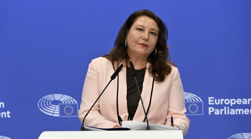 Crespo acusa al PSOE de bloquear en Europa la rebaja del precio de los fertilizantes horas después de aprobar un plan en España