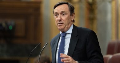 Rafael Hernando denuncia que la saturación de la red eléctrica lastra el desarrollo económico de la provincia de Almería