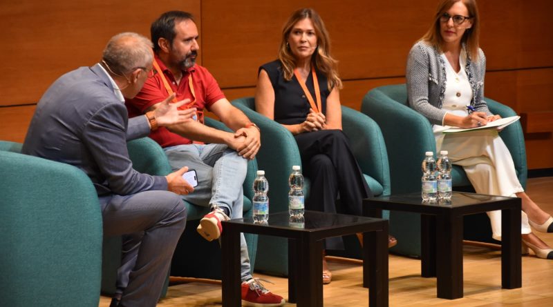 Ana Martínez Labella critica la posible creación de una empresa pública de autobuses por parte de Renfe