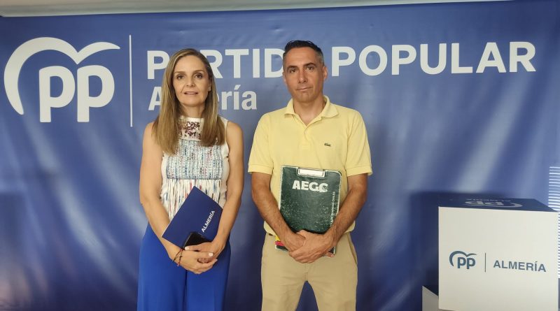 Maribel S. Torregrosa: “El PP de Almería ha apoyado y apoyará siempre la labor de la Guardia Civil en el municipio de Roquetas de Mar”