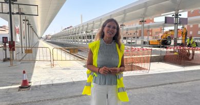 Ana Martínez Labella exige a Puente y Bolaños que pongan una fecha “concreta y definitiva” a la llegada del AVE a Almería