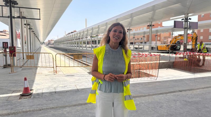 Ana Martínez Labella exige a Puente y Bolaños que pongan una fecha “concreta y definitiva” a la llegada del AVE a Almería