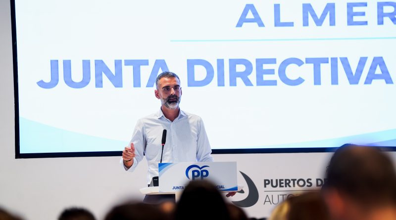 Ramón Fernández-Pacheco anuncia su candidatura a la presidencia del PP de Almería en el 15 Congreso Provincial que se celebrará en noviembre