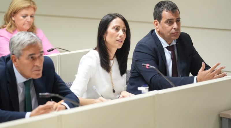 El PP constata que Óscar Puente “se ha dedicado exclusivamente a insultar y mentir”, dejando los servicios de transporte “hechos un desastre”
